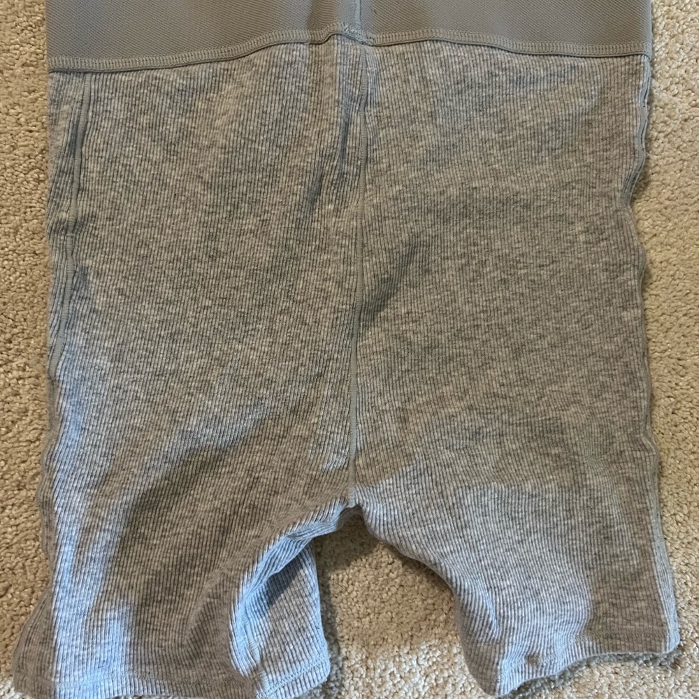 Skims Ribbed Boxers - Picture 3 of 4